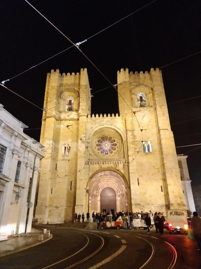 Rustic View In Baixa By River Tagus Lisbon