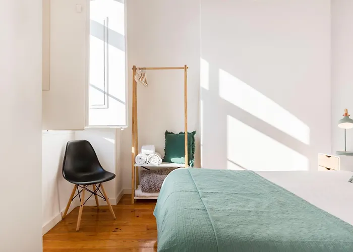 Rustic City View Apartments In Baixa By River Tagus